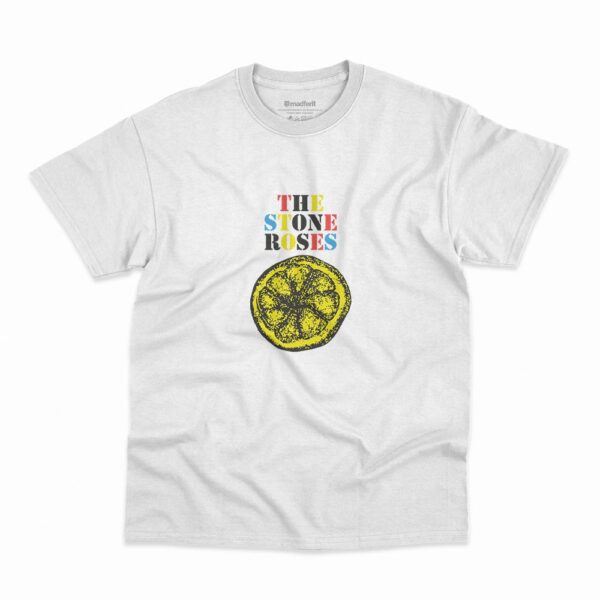 Camiseta na cor branca com estampa da banda The Stone Roses