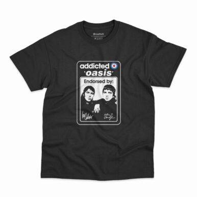 Camiseta preta com estampa da banda Oasis